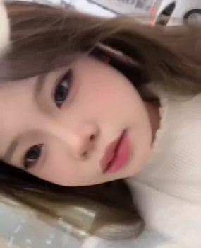 年轻嫩妹子，缺钱兼职