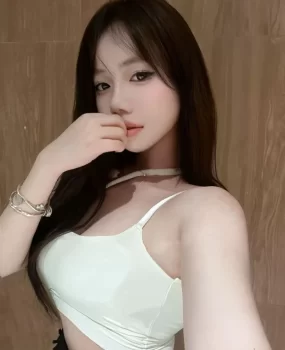 旅游碰到的00后小姐姐