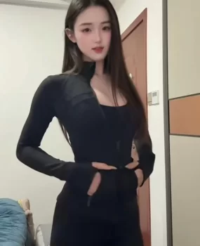 重庆00后紧实嫩鲍玩的开