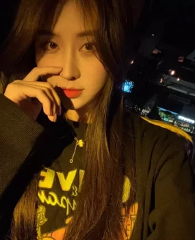 广州天河刚下海小嫩妹