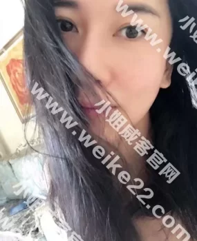 验证黑丝瑜伽教练蛋黄黄