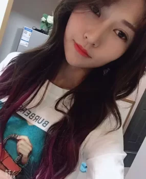 民宿大草兼职小姐姐