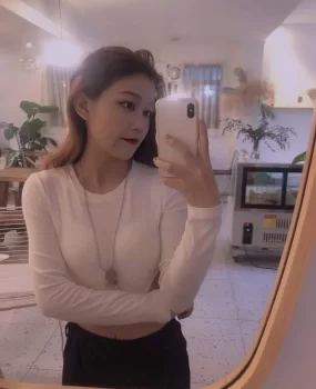 闵行大奶物质学生妹